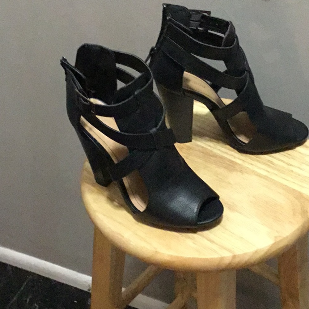 Black Bamboo Women Shoes Size 9